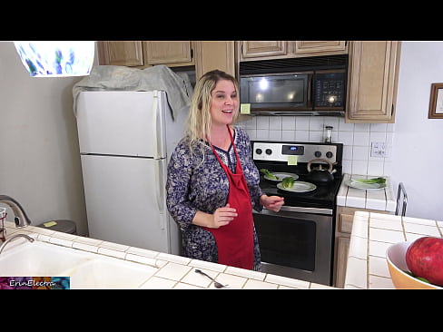 ❤️ Belle-mère qui le traie dans la cuisine avant son rendez-vous. ️ Porno dur at us fr.porno-filmy.ru ﹏